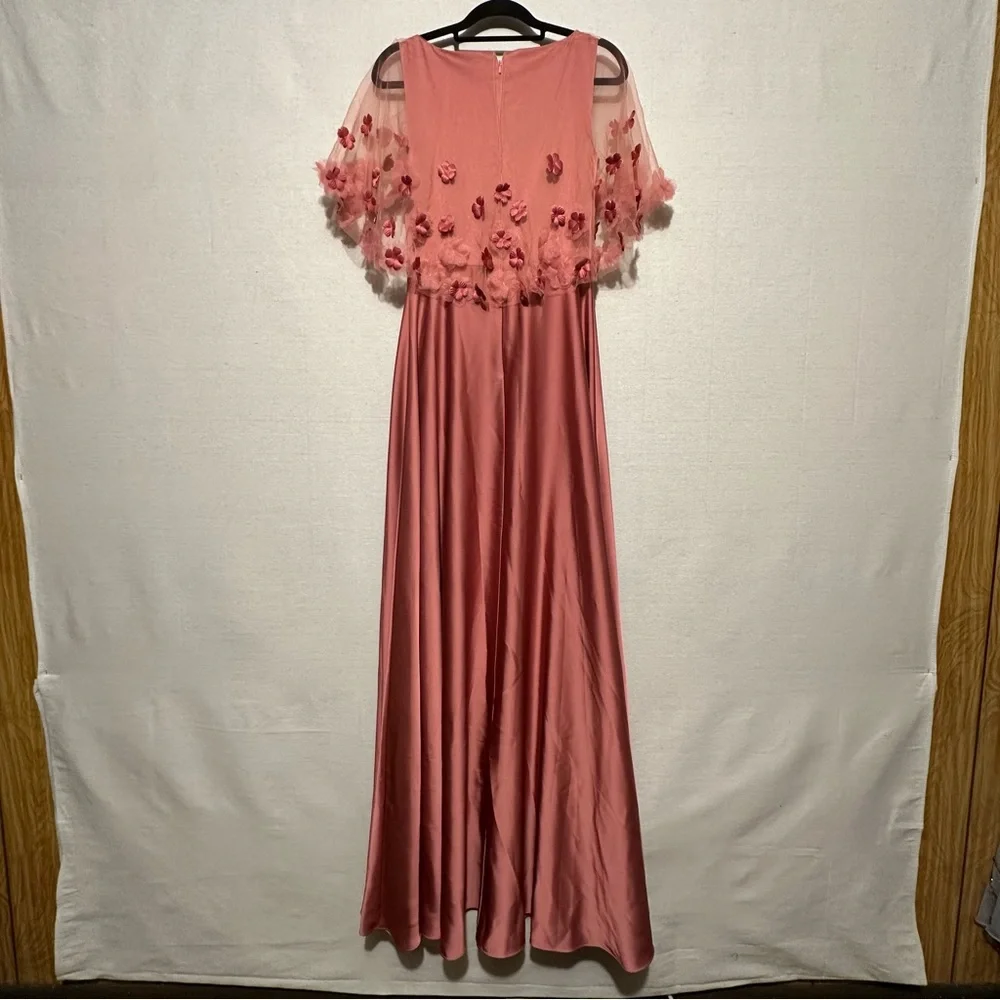 NWT Theia Illusion Cape Sleeve Gown - size 4 - Picture 2 of 6